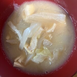 白菜と油あげのみそ汁